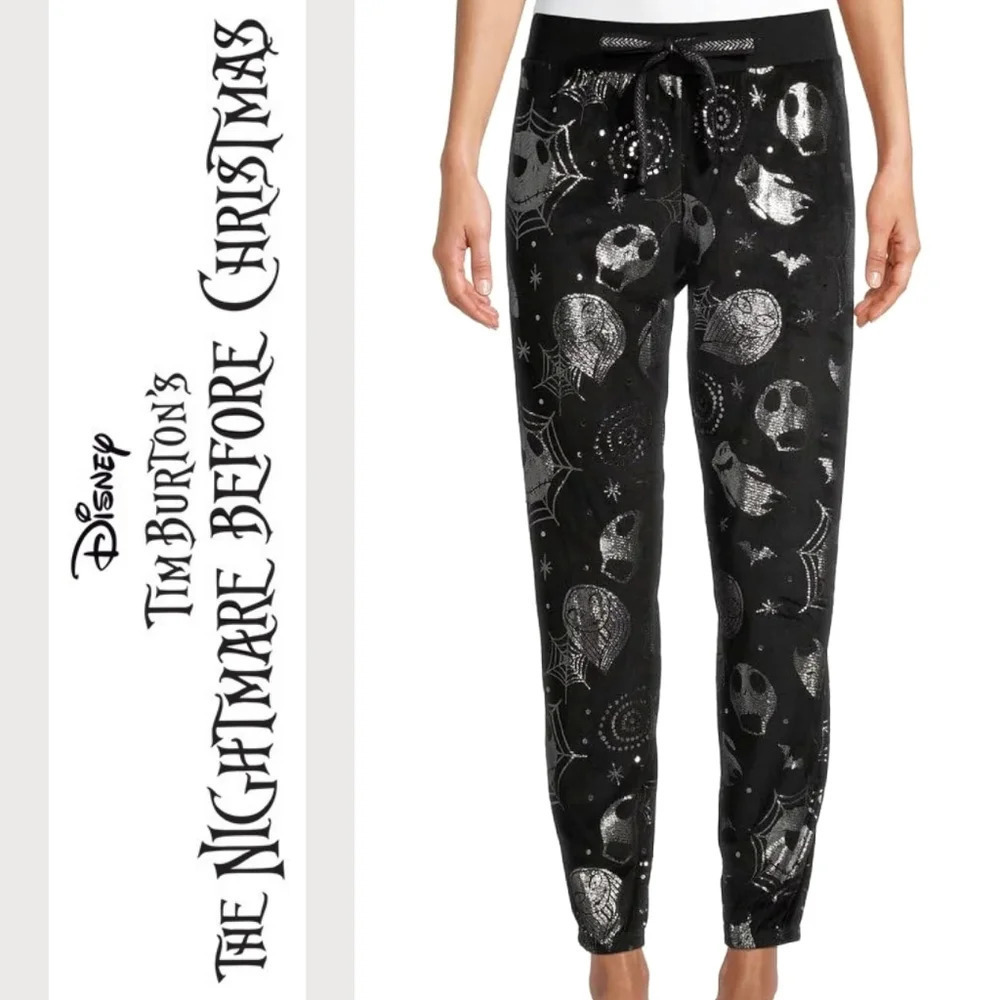 ✨️4/$20. NIGHTMARE BEFORE XMAS Silver Printed Velour Joggers With Elastic Waist